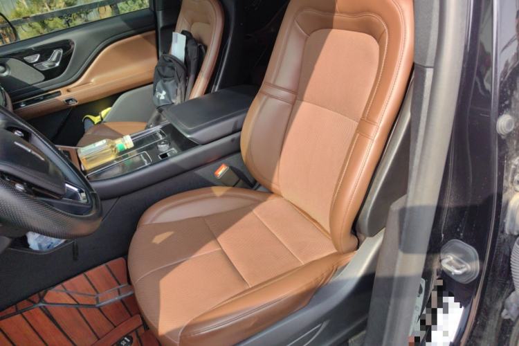 Used Lincoln Aviator 2023 3.0T V6 All-Wheel-Drive Zunya Cruise Version Six Seats Left Front Seat