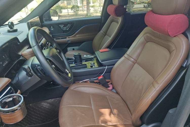 Used Lincoln Aviator 2023 3.0T V6 All-Wheel-Drive Zunya Cruise Version Six Seats Left Front Seat