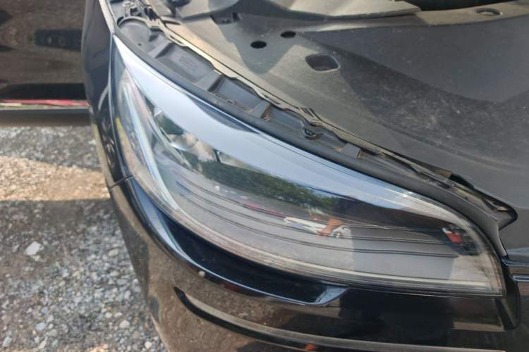 Used Lincoln Aviator 2023 3.0T V6 All-Wheel-Drive Zunya Cruise Version Six Seats Right Front Headlight