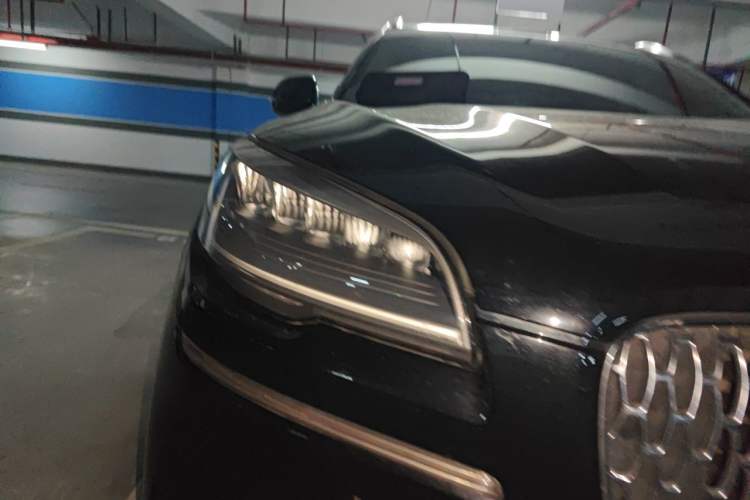 Used Lincoln Aviator 2023 3.0T V6 Four-Wheel Drive Luxury Cruise Version Six Seats Right Front Headlight