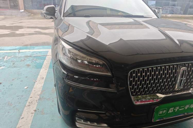 Used Lincoln Aviator 2023 3.0T V6 Four-Wheel Drive Luxury Cruise Version Six Seats Right Front Headlight