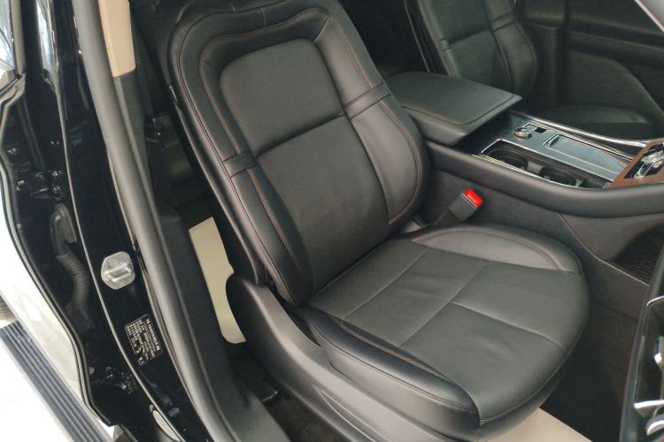Used Lincoln Aviator 2023 3.0T V6 Four-Wheel Drive Luxury Cruise Version Six Seats Right Front Seat