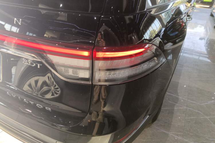 Used Lincoln Aviator 2023 3.0T V6 Four-Wheel Drive Luxury Cruise Version Six Seats Right Rear Taillight