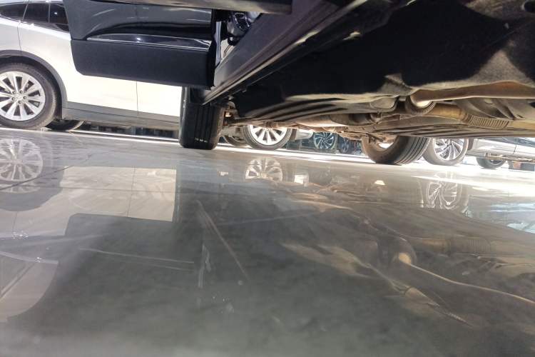 Used Lincoln Aviator 2023 3.0T V6 Four-Wheel Drive Luxury Cruise Version Six Seats Right Side Sill