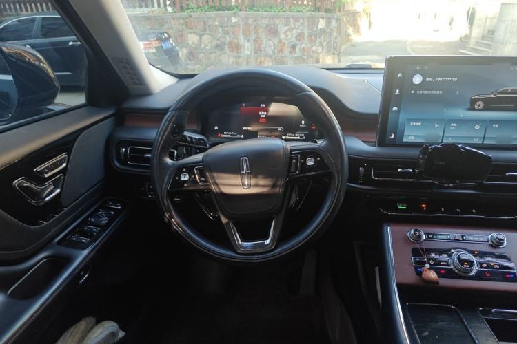 Used Lincoln Aviator 2023 3.0T V6 Four-Wheel Drive Luxury Cruise Version Six Seats Steering Wheel