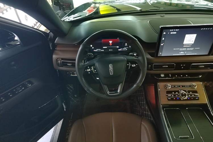 Used Lincoln Aviator 2023 3.0T V6 All-Wheel-Drive Zunya Cruise Version Six Seats Steering Wheel