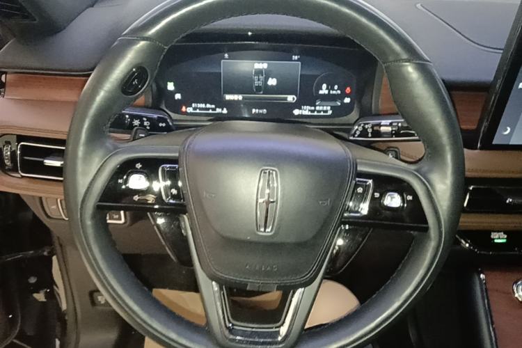 Used Lincoln Aviator 2023 3.0T V6 All-Wheel-Drive Zunya Cruise Version Six Seats Steering Wheel