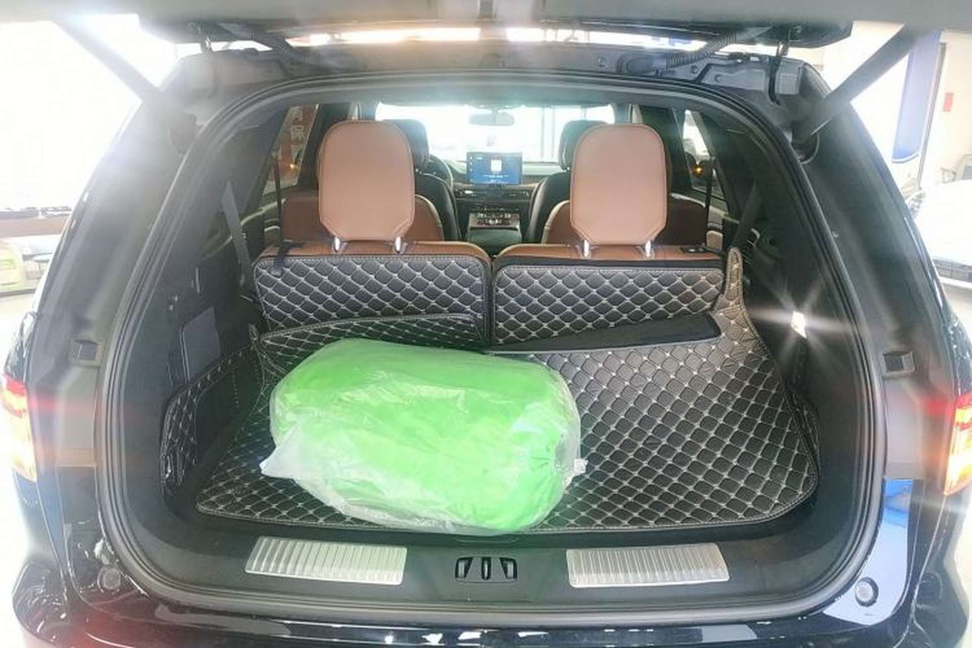 Used Lincoln Aviator 2023 3.0T V6 All-Wheel-Drive Zunya Cruise Version Six Seats Trunk