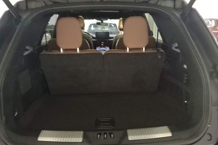 Used Lincoln Aviator 2023 3.0T V6 All-Wheel-Drive Zunya Cruise Version Six Seats Trunk