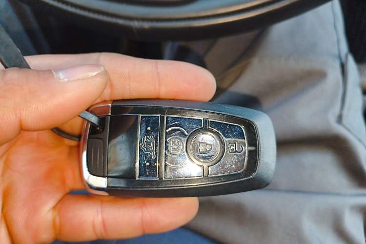 Used Lincoln Aviator 2023 3.0T V6 All-Wheel-Drive Zunya Cruise Version Six Seats Vehicle Key
