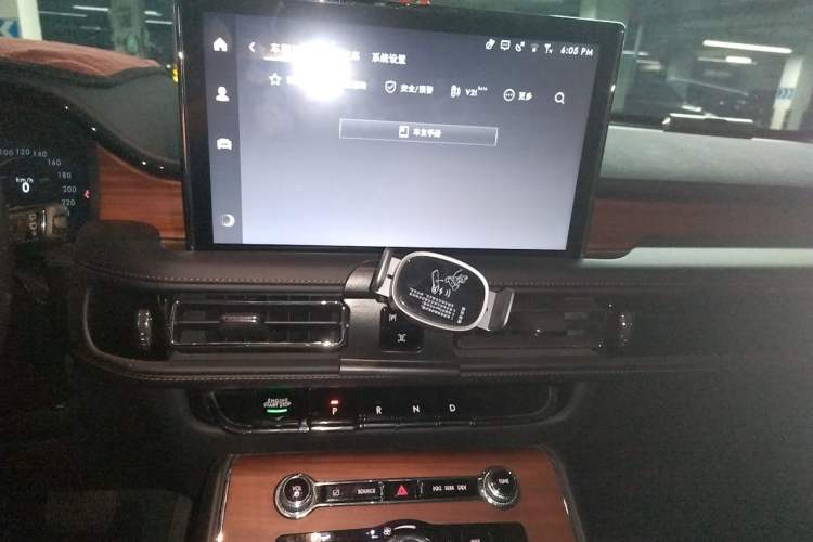 Used Lincoln Aviator 2023 3.0T V6 Four-Wheel Drive Luxury Cruise Version Six Seats Audio And AC Panel