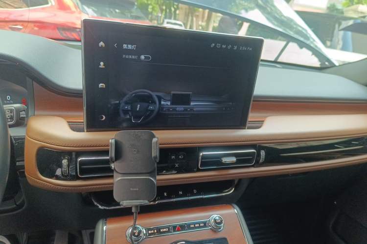 Used Lincoln Aviator 2023 3.0T V6 All-Wheel-Drive Zunya Cruise Version Six Seats Audio And AC Panel