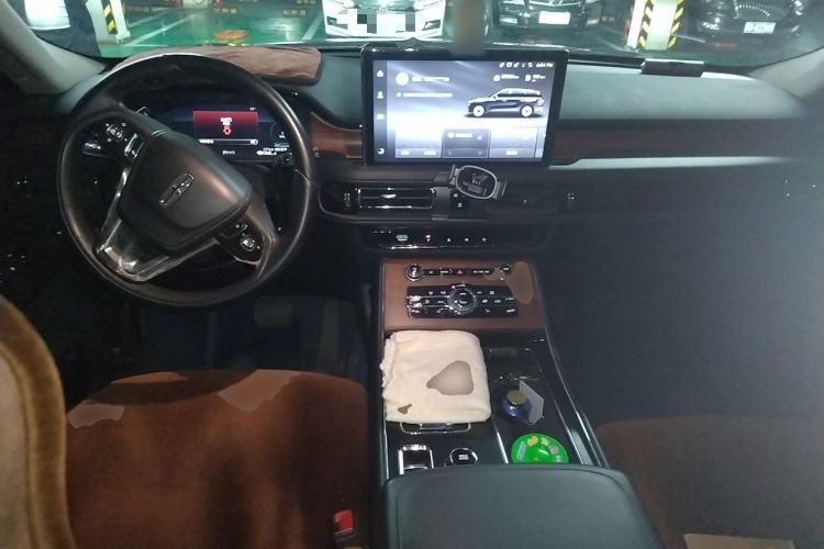 Used Lincoln Aviator 2023 3.0T V6 Four-Wheel Drive Luxury Cruise Version Six Seats Center Console
