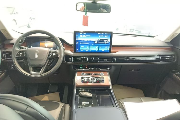 Used Lincoln Aviator 2023 3.0T V6 Four-Wheel Drive Luxury Cruise Version Six Seats Center Console
