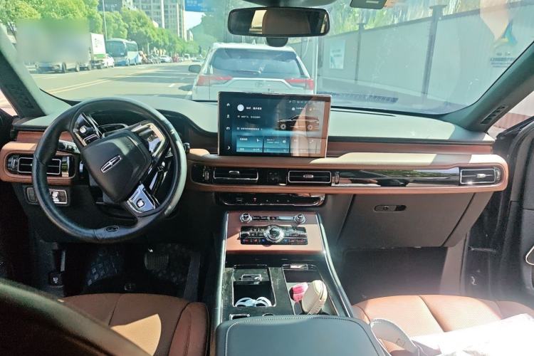 Used Lincoln Aviator 2023 3.0T V6 All-Wheel-Drive Zunya Cruise Version Six Seats Center Console