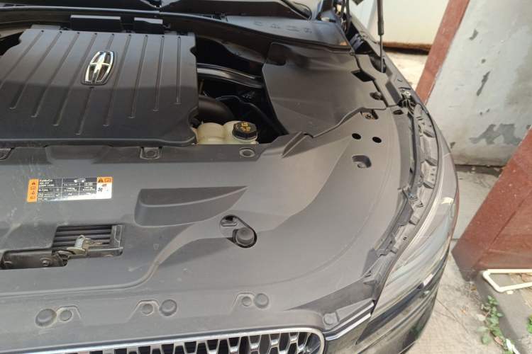 Used Lincoln Aviator 2023 3.0T V6 All-Wheel-Drive Zunya Cruise Version Six Seats Engine Bay Left