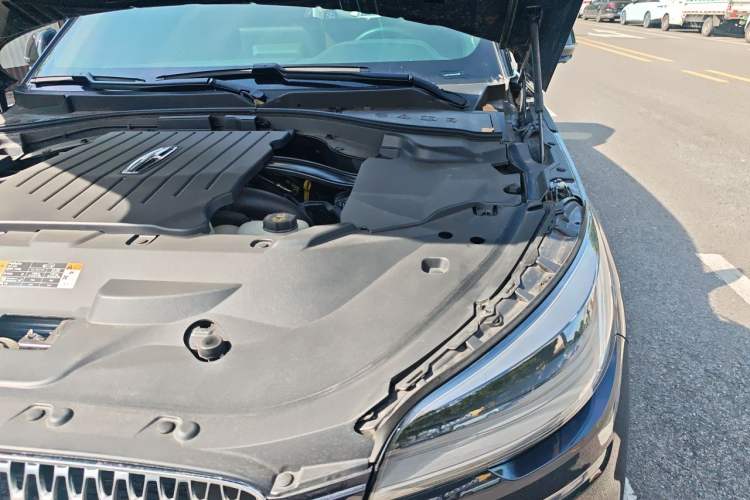 Used Lincoln Aviator 2023 3.0T V6 All-Wheel-Drive Zunya Cruise Version Six Seats Engine Bay Left