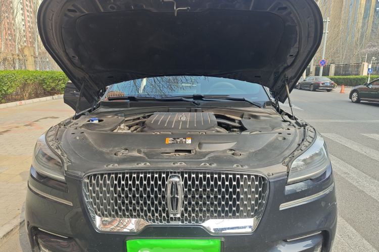 Used Lincoln Aviator 2023 3.0T V6 All-Wheel-Drive Zunya Cruise Version Six Seats Engine Bay