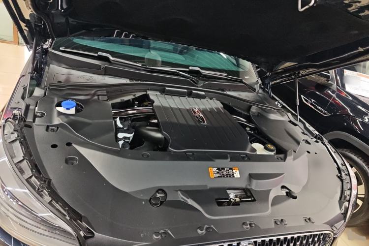 Used Lincoln Aviator 2023 3.0T V6 All-Wheel Drive Zunya Cruise Version 7 Seats Engine Bay