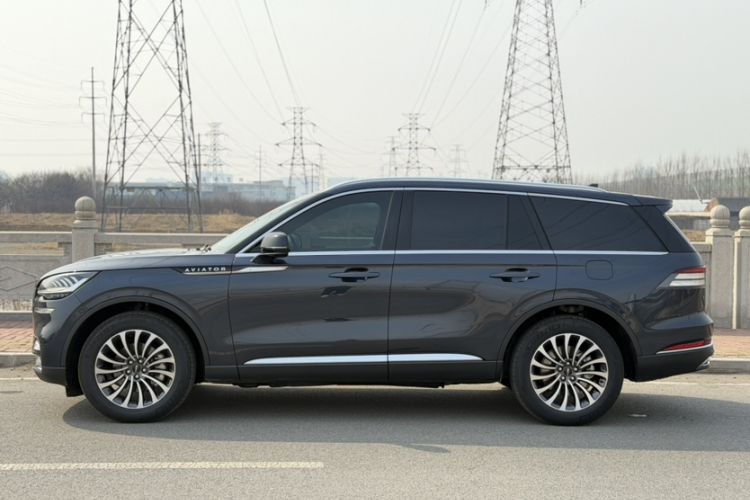 Used Lincoln Aviator 2023 3.0T V6 All-Wheel Drive Zunya Cruise Version 7 Seats Exterior 3