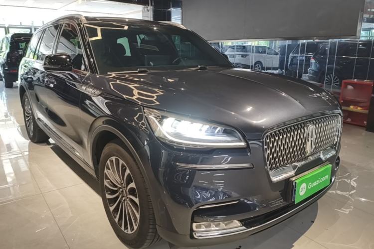 Used Lincoln Aviator 2023 3.0T V6 All-Wheel-Drive Zunya Cruise Version Six Seats Front Right 45 Deg
