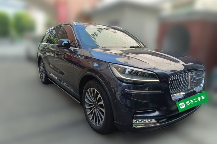 Used Lincoln Aviator 2023 3.0T V6 All-Wheel-Drive Zunya Cruise Version Six Seats Front Right 45 Deg