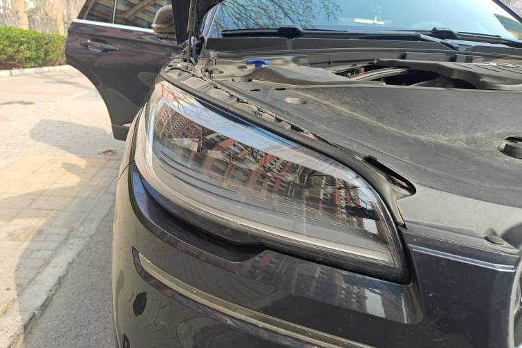 Used Lincoln Aviator 2023 3.0T V6 All-Wheel-Drive Zunya Cruise Version Six Seats Right Front Headlight