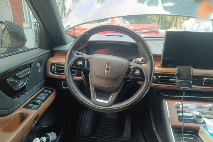 Used Lincoln Aviator 2023 3.0T V6 All-Wheel-Drive Zunya Cruise Version Six Seats Steering Wheel
