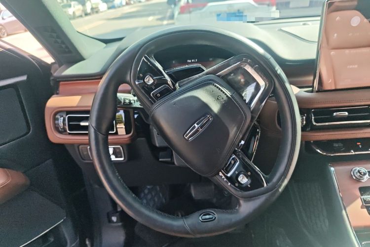 Used Lincoln Aviator 2023 3.0T V6 All-Wheel-Drive Zunya Cruise Version Six Seats Steering Wheel