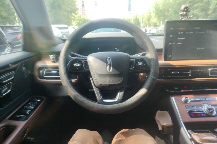 Used Lincoln Aviator 2023 3.0T V6 All-Wheel-Drive Zunya Cruise Version Six Seats Steering Wheel