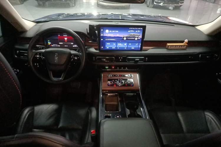 Used Lincoln Aviator 2023 3.0T V6 Four-Wheel Drive Luxury Cruise Version Six Seats Center Console