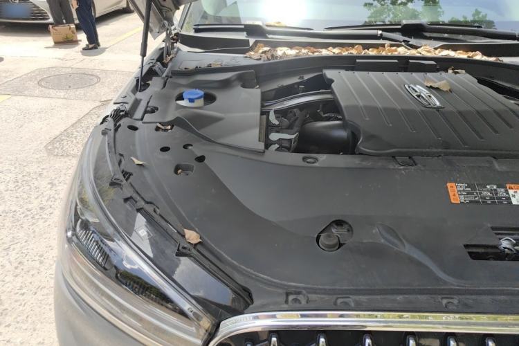 Used Lincoln Aviator 2023 3.0T V6 All-Wheel-Drive Zunya Cruise Version Six Seats Engine Bay Right