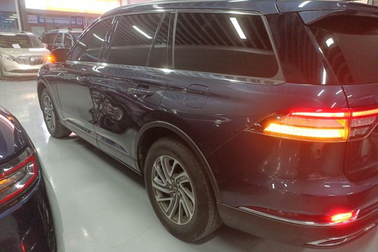 Used Lincoln Aviator 2023 3.0T V6 Four-Wheel Drive Luxury Cruise Version Six Seats Left Side