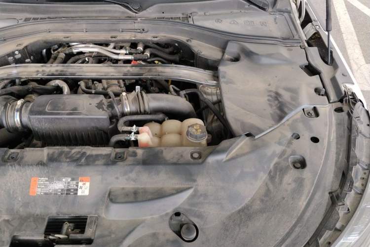 Used Lincoln Aviator 2023 3.0T V6 All-Wheel Drive Zunya Cruise Version 7 Seats Engine Bay Left