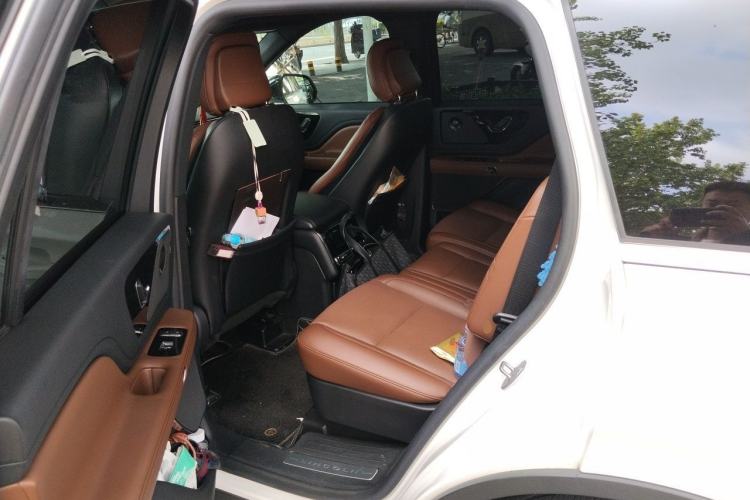 Used Lincoln Aviator 2023 3.0T V6 All-Wheel Drive Zunya Cruise Version 7 Seats Left Rear Seat