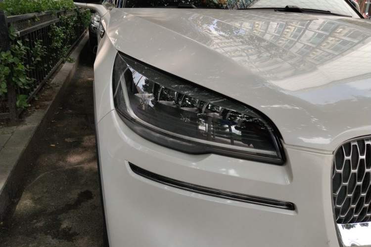 Used Lincoln Aviator 2023 3.0T V6 All-Wheel Drive Zunya Cruise Version 7 Seats Right Front Headlight