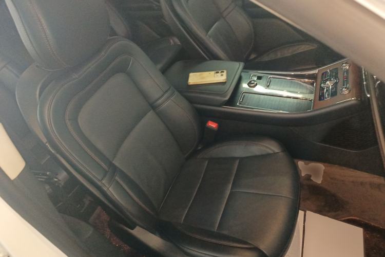 Used Lincoln Aviator 2023 3.0T V6 Four-Wheel Drive Luxury Cruise Version Six Seats Right Front Seat