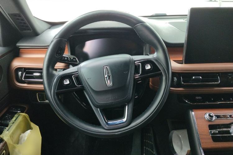 Used Lincoln Aviator 2023 3.0T V6 All-Wheel Drive Zunya Cruise Version 7 Seats Steering Wheel