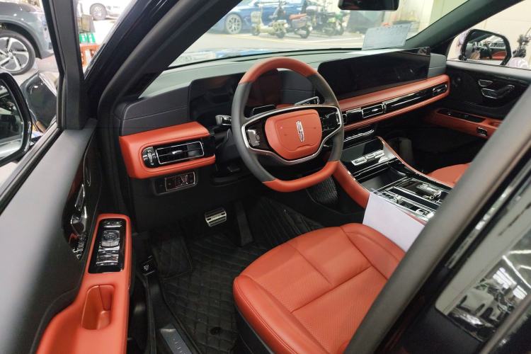 Used Lincoln Aviator 2024 3.0T V6 All-Wheel-Drive Elegance Edition Six Seats Driver Seat