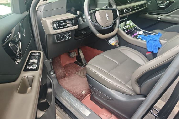 Used Lincoln Aviator 2024 3.0T V6 All-Wheel-Drive Elegance Edition Six Seats Driver Seat