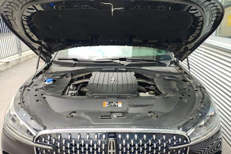 Used Lincoln Aviator 2024 3.0T V6 All-Wheel-Drive Elegance Edition Six Seats Engine Bay