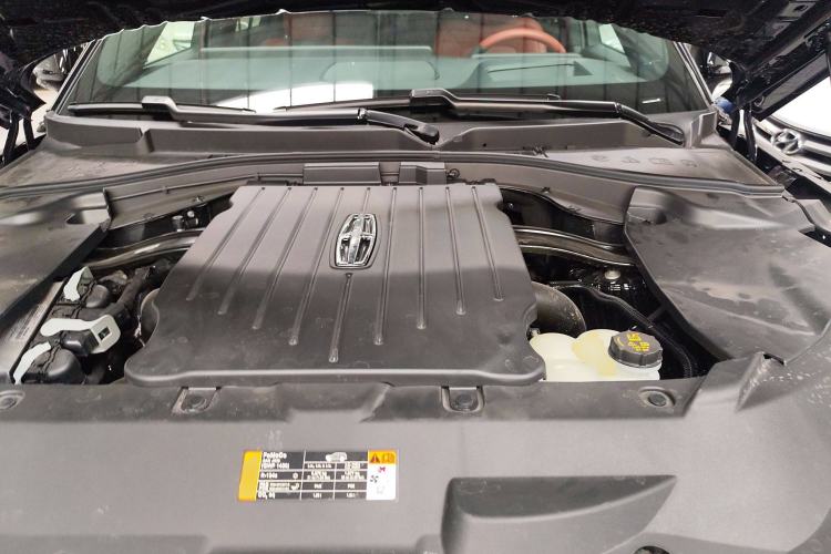 Used Lincoln Aviator 2024 3.0T V6 All-Wheel-Drive Luxury Edition Six Seats Engine Bay