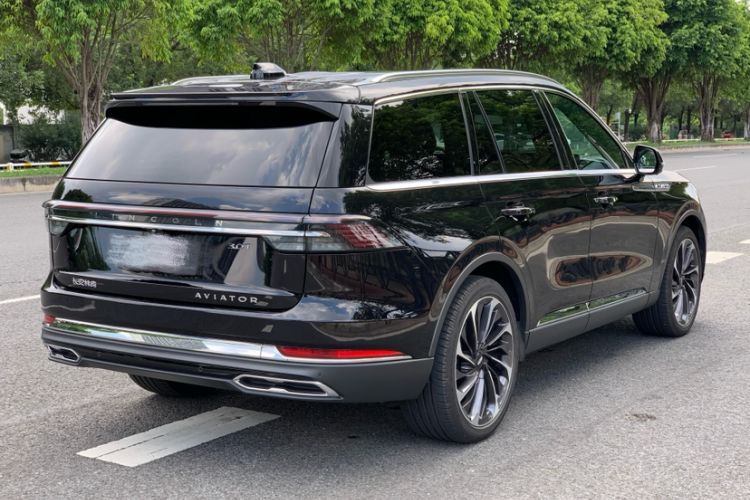 Used Lincoln Aviator 2024 3.0T V6 All-Wheel-Drive Luxury Edition Six Seats Exterior 2