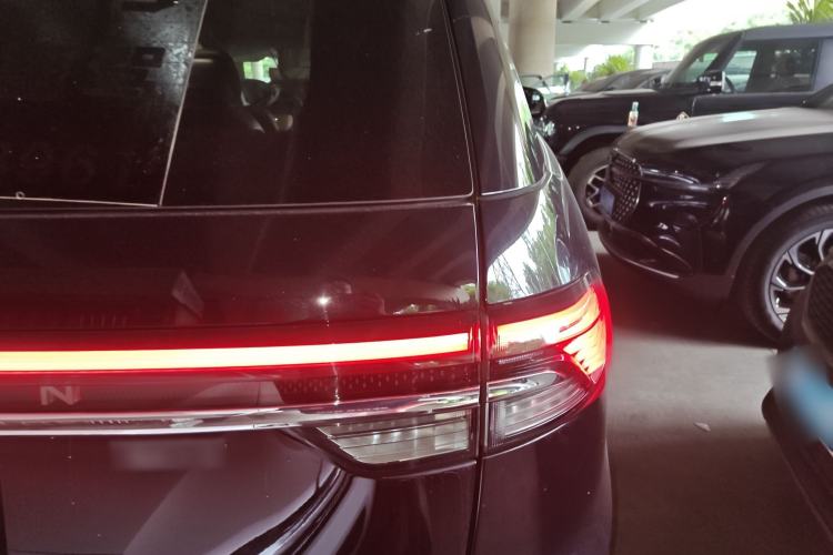 Used Lincoln Aviator 2024 3.0T V6 All-Wheel-Drive Luxury Edition Six Seats Exterior 6