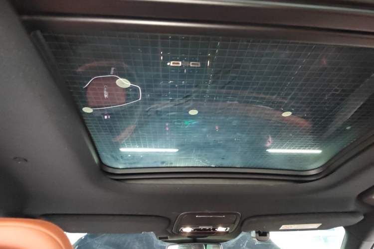 Used Lincoln Aviator 2024 3.0T V6 All-Wheel-Drive Elegance Edition Six Seats Headliner