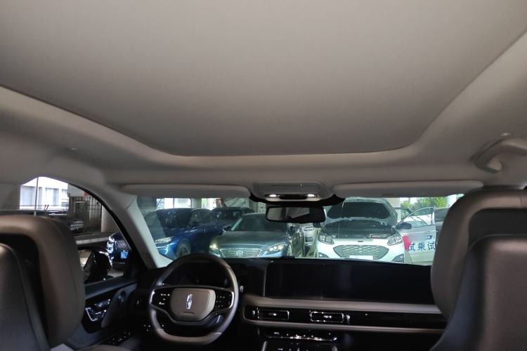 Used Lincoln Aviator 2024 3.0T V6 All-Wheel-Drive Luxury Edition Six Seats Headliner