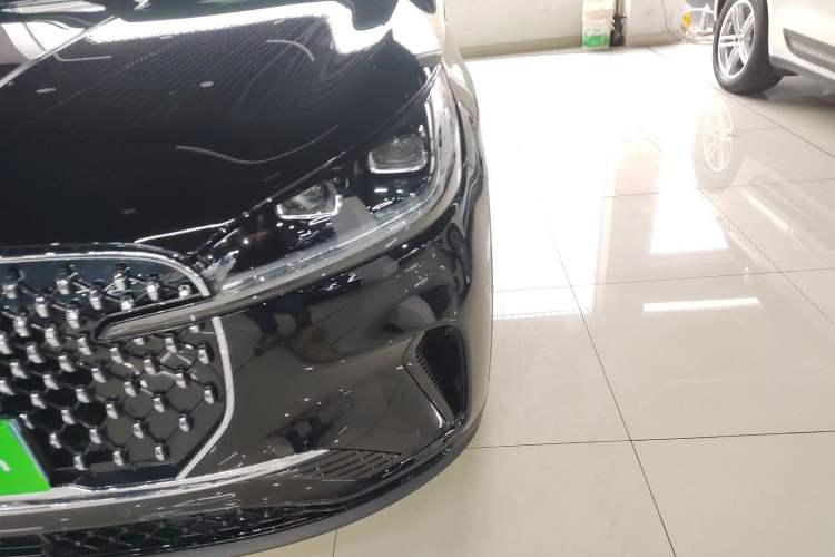 Used Lincoln Aviator 2024 3.0T V6 All-Wheel-Drive Elegance Edition Six Seats Left Front Headlight