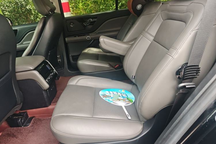 Used Lincoln Aviator 2024 3.0T V6 All-Wheel-Drive Elegance Edition Six Seats Left Rear Seat