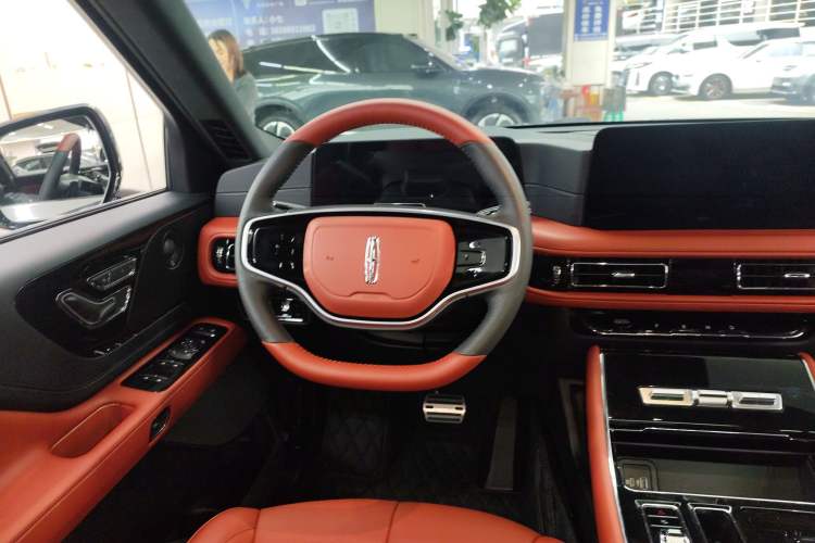 Used Lincoln Aviator 2024 3.0T V6 All-Wheel-Drive Elegance Edition Six Seats Steering Wheel