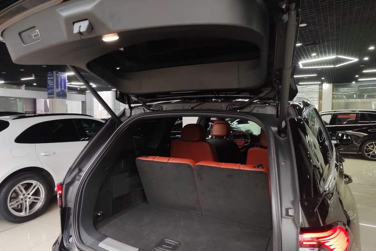 Used Lincoln Aviator 2024 3.0T V6 All-Wheel-Drive Elegance Edition Six Seats Trunk